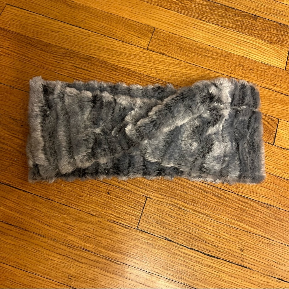 Faux fur women’s headband